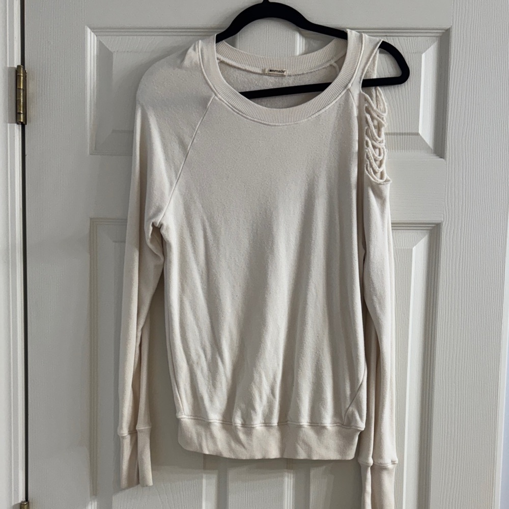 LA made Cream Sweatshirt with Unique Shoulder Design